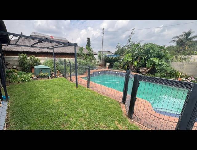4 BEDROOM HOUSE FOR SALE IN FLORENTIA